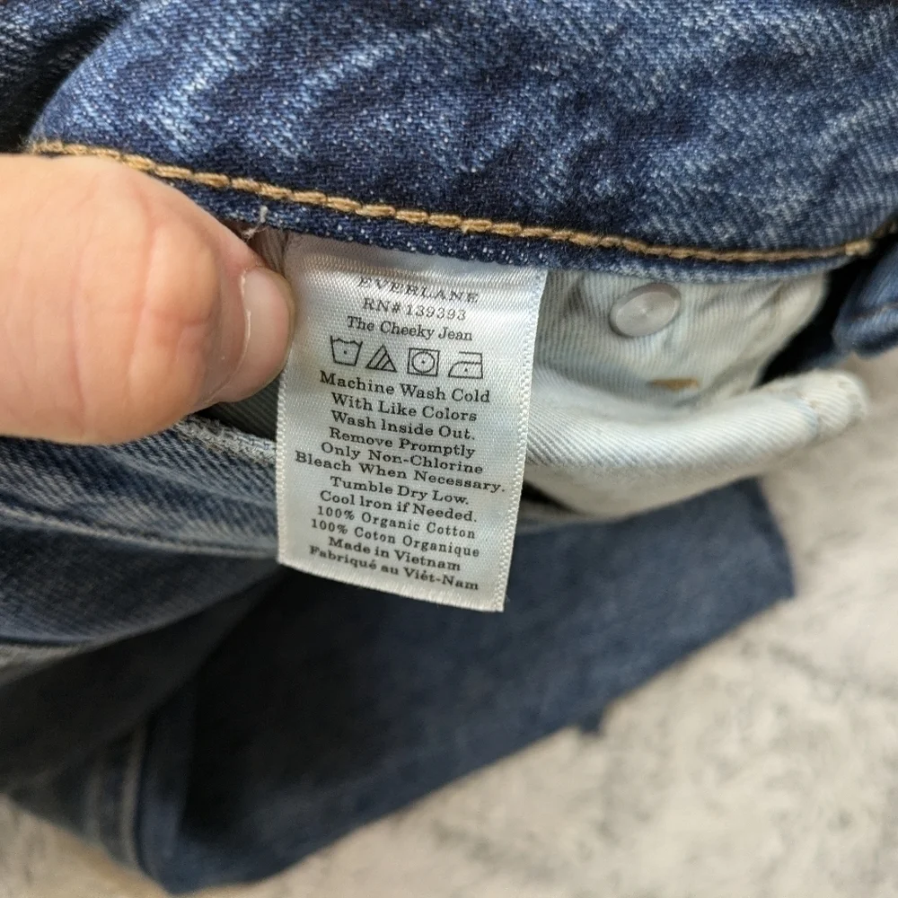 Everlane Jeans Women's 26 Blue Medium Wash The Cheeky Crop Raw Hem Cotton